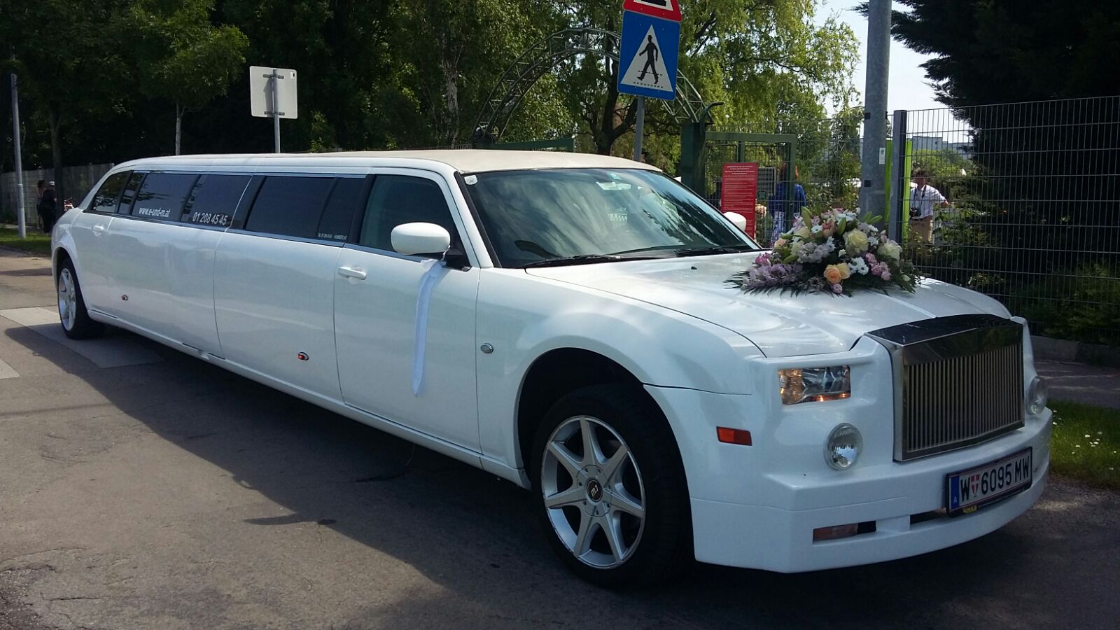 Phantom Stretchlimousine mieten
